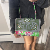 Thai Lis Loos CB Purse Hand Embroidery Green