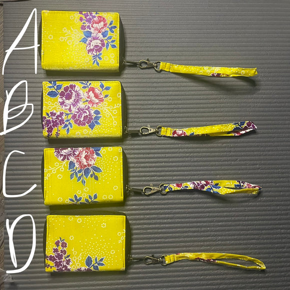 Thai Lis Loos Compact Wallet/Wristlet Fabric 3 Yellow