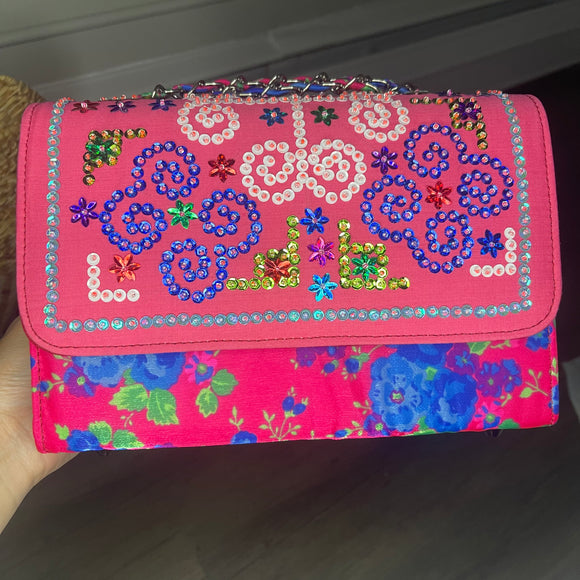 Thai Lis Loos CB Purse w/Cogci Embroidery Pink